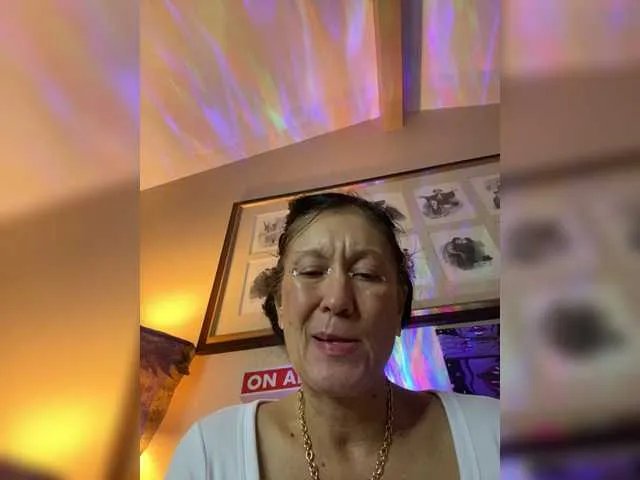 TheDime — Token Goal Amount 2400 exclusive public stream sexy af show . Make Wet dreams come true , consider this offer and ask yourself ? I'd be giving back to the community & members . Let's celebrate the holidays together!