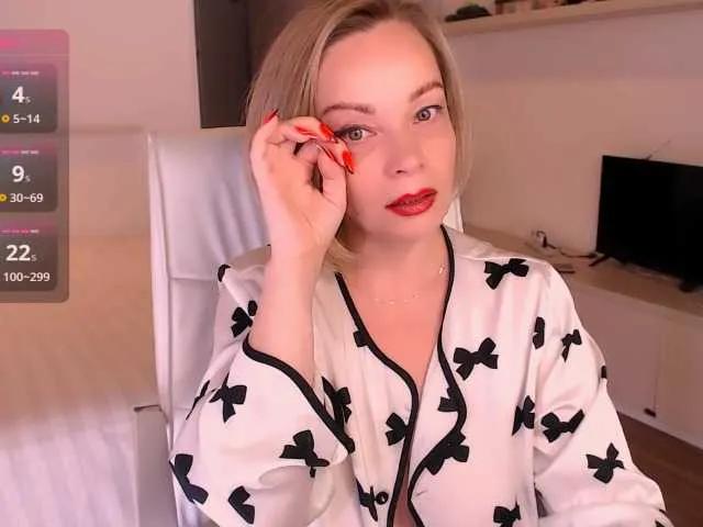 Tilly-Eliot on BongaCams