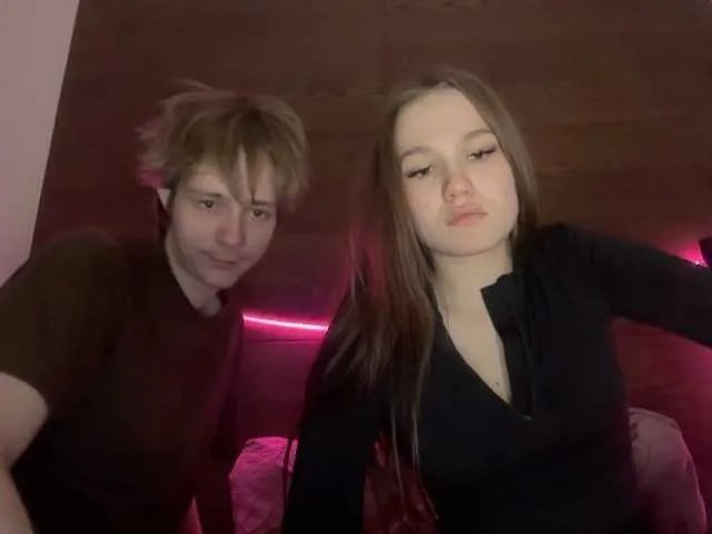 titsDestroy2007 on BongaCams