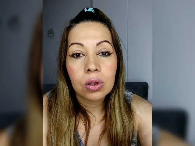 Vanedancex — #Latina #bigtits #squirt #Colombian. Your support heats up the room. 