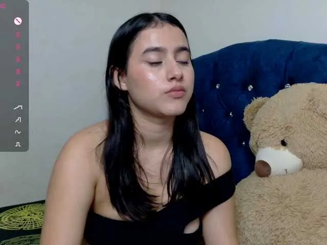 vikysexy28a on BongaCams