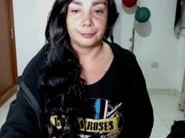 vivian-milf-paint on BongaCams 