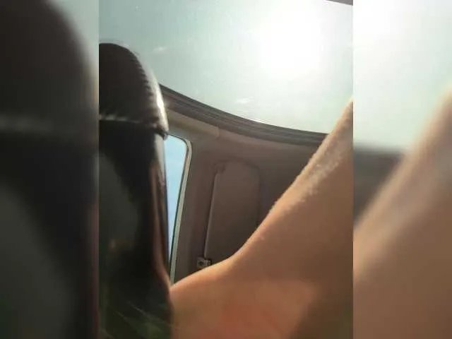 ZoeCamils on BongaCams