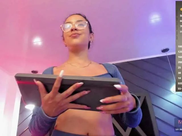 zoee-martiins on BongaCams 