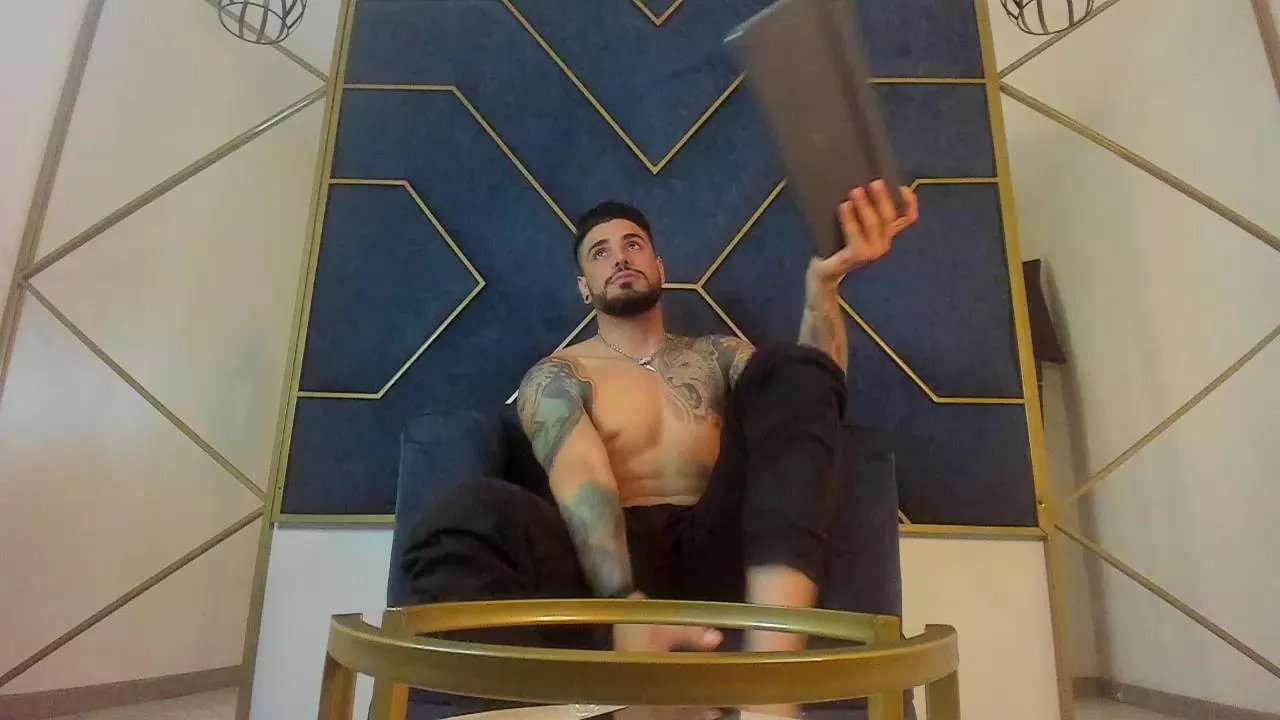 asmodeus_bael on Cam4