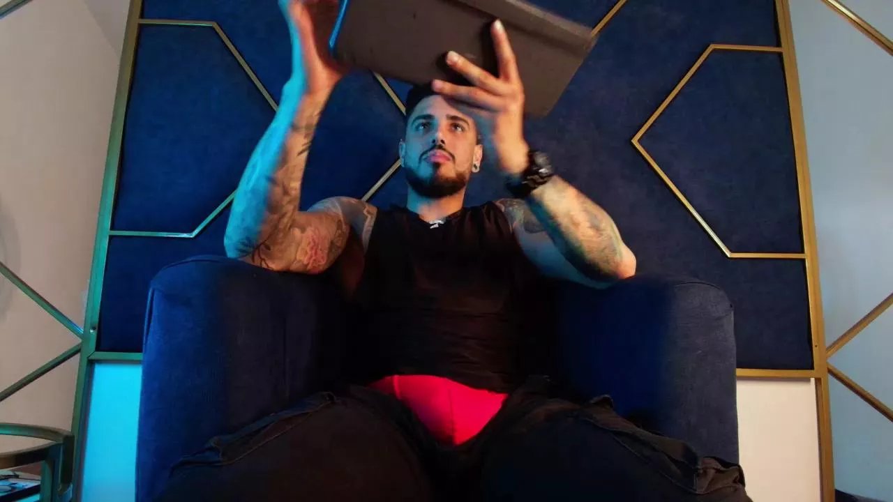 asmodeus_bael on Cam4