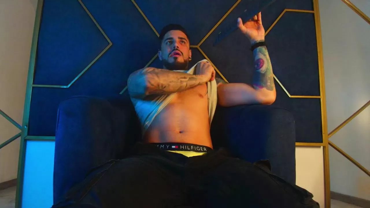 asmodeus_bael on Cam4