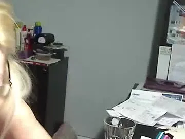 1xtrahornyone — Freechat on Chaturbate