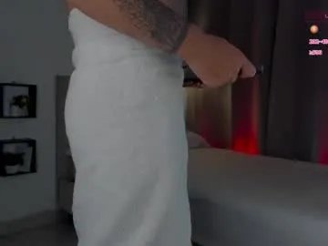 _e_m_m_a_1 on Chaturbate 