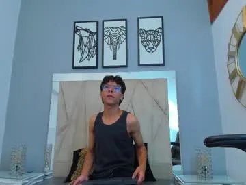 adams_bobby on Chaturbate 