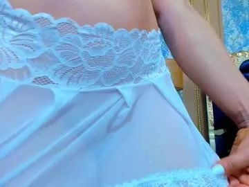 alaskaamato on Chaturbate 