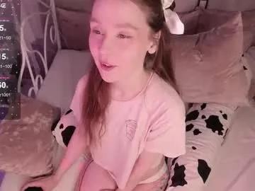 alice_kinky_girl — ^^ Lets play ;) Cum with me ^^~~ - Goal is : Cum with me^^ #feet #18 #daddy #shy #lovense #wet #spanks #topless #blondie #fingering