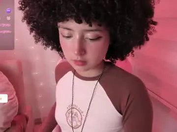 alice_wiinter on Chaturbate