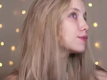 appr0ved_ on Chaturbate 