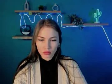 ariel_shadow on Chaturbate