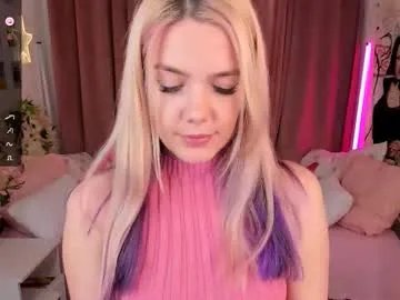 ashley_swan — HeyIm back #19 - Goal: massage breasts under top [222 tokens left] #teen #blonde #shy #nonude