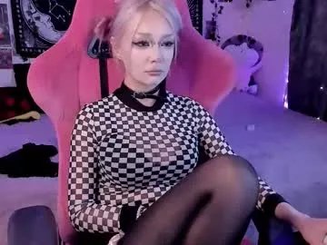 broodmommyy3 on Chaturbate