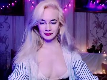 carinfox — Show tits [95 tokens left] #lush #stockings #blonde #dominate #nylon #pantyhose #feet