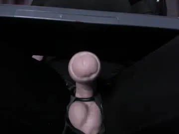 carolinaarias_ on Chaturbate