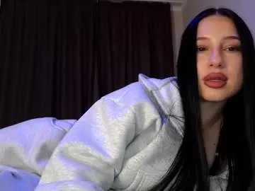 delly_love on Chaturbate 