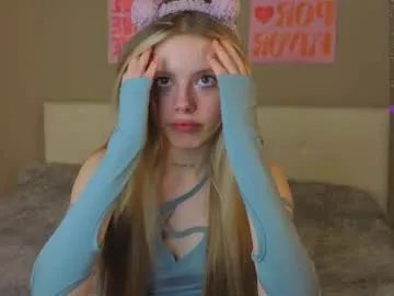 denaebeste on Chaturbate