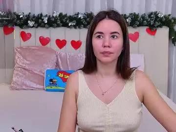 ellaander on Chaturbate 