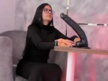 ellaochoa on Chaturbate 