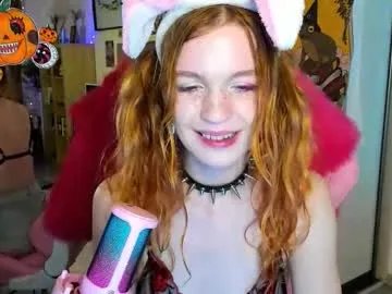 elly_milas on Chaturbate
