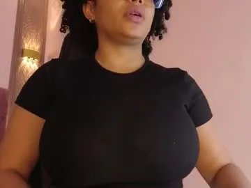 emy_leon on Chaturbate