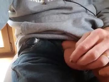 fiveforwilly1 on Chaturbate