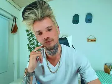 goldy_loyal99 — Goal: The king you were Searchin #muscle #feet #smoking #party #new - Next Goal: Show us that nice ass. 