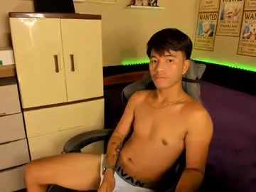 gwapoako100 on Chaturbate