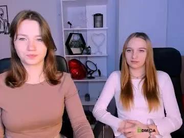helli_belli — GOAL: doggy style [43 tokens remaining] Welcome to my room! #18 #teen #skinny #shy #pvt