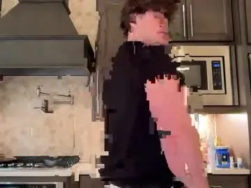 hungkingg22 on Chaturbate