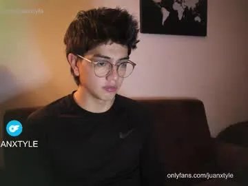 juancamroom on Chaturbate