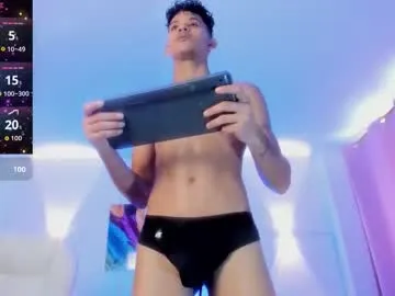 kamisuarezz on Chaturbate