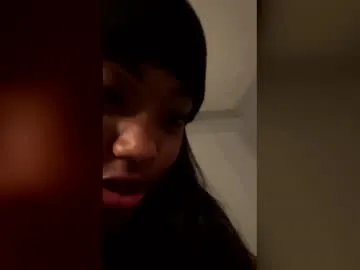 kat2025 on Chaturbate