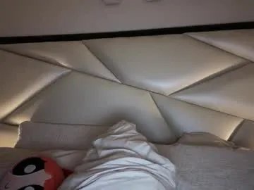 katy_monrroy —  Control my toy:100   #selffuck  #shorthair #feet #booty #cum #colombiana  #OhMiBod