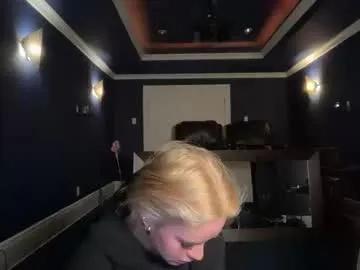 kenziesmithh — shorts off #new #innocent #blonde [1715 tokens remaining]