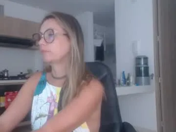 latinpaprika on Chaturbate