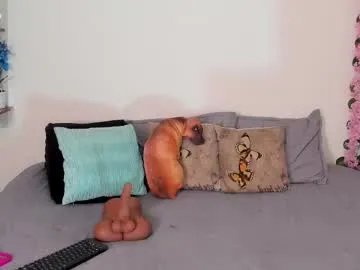 laura1__ on Chaturbate