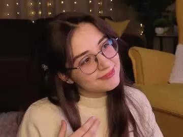 lekishaoderkirk — heeyyy my name is Luna^^ I am NEEEWW here!!!  Goal: show my outfit today #shy #18 #new #feet #natural [24 tokens remaining]