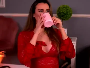 lucyxrios on Chaturbate