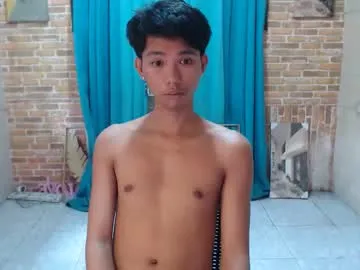 lui_the_fucker — reach my goal to make me cum #asian #softcock #twink #hairyarmpits [1000 tokens remaining]