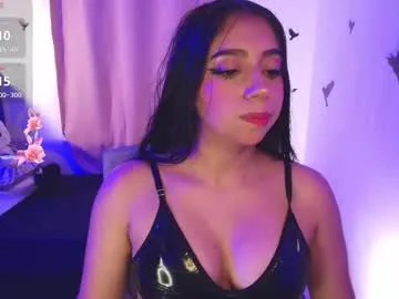 luna_cute14 on Chaturbate