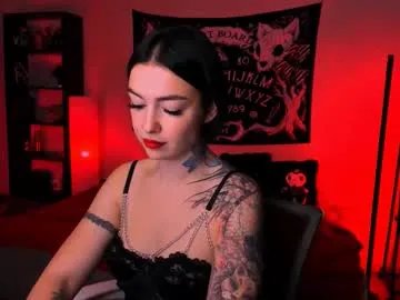 magic_alie on Chaturbate