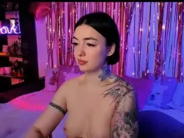 magic_alie on Chaturbate