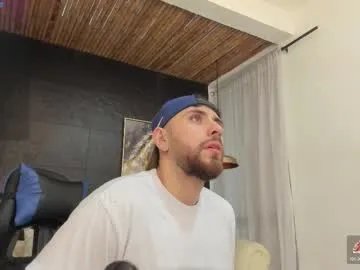 maximo_wolf1 on Chaturbate