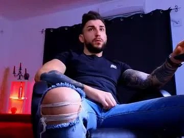 mightyaaron on Chaturbate
