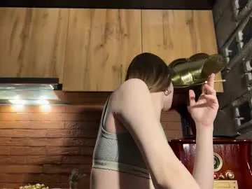 nloraaa on Chaturbate